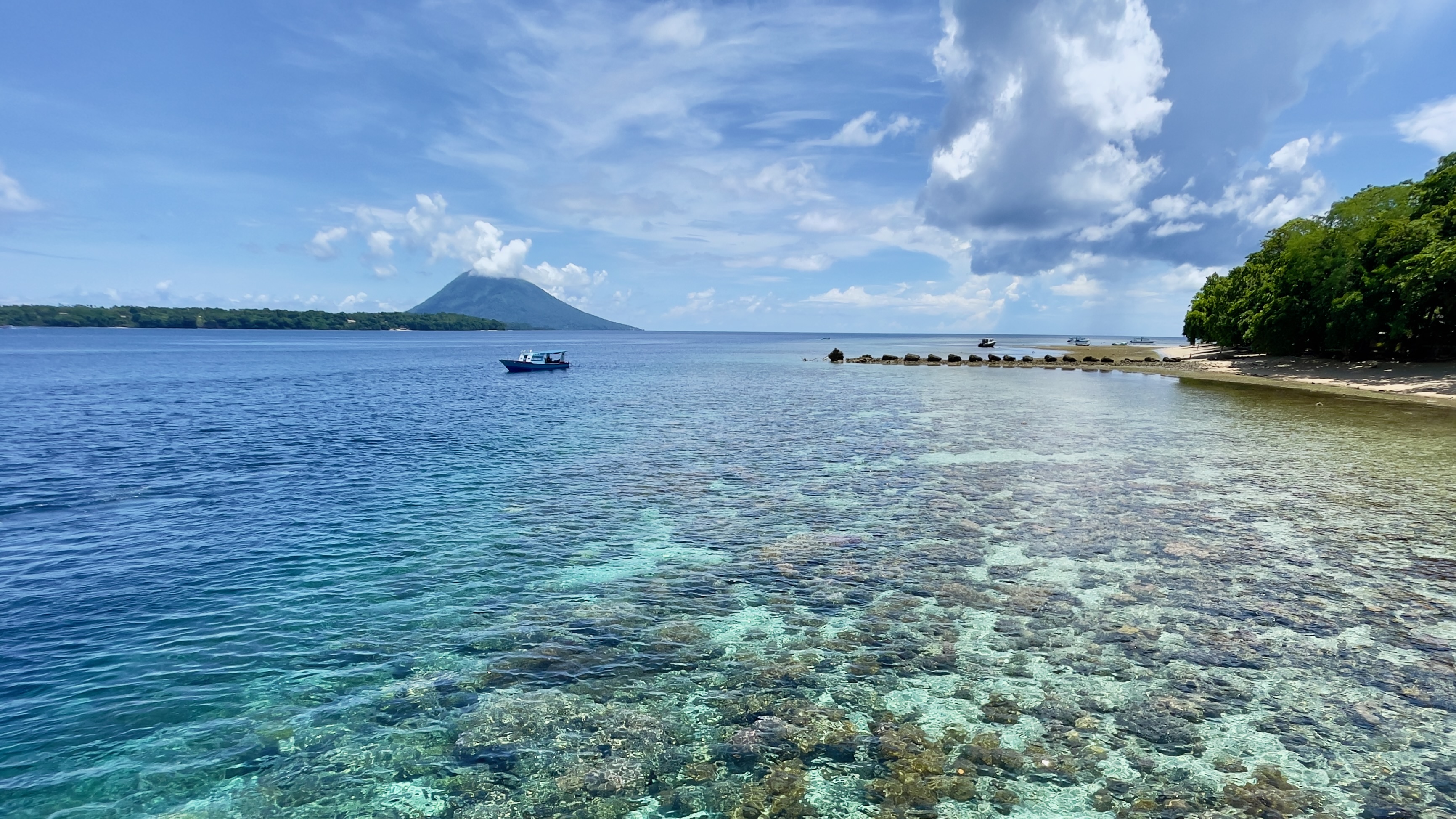 Water Water Everywhere - Indonesia - Scuba Hank NYC